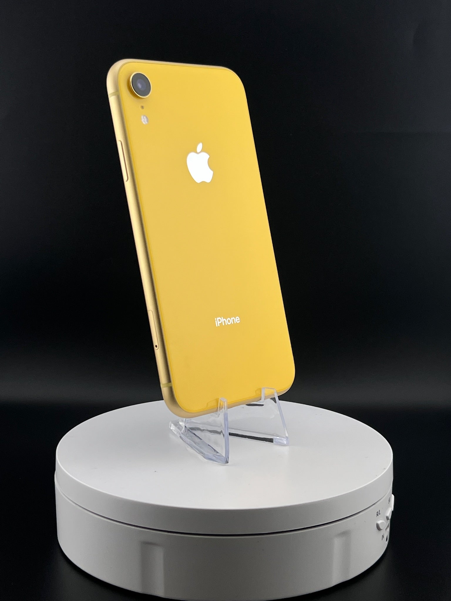 Apple iPhone XR 64GB Unlocked - Yellow