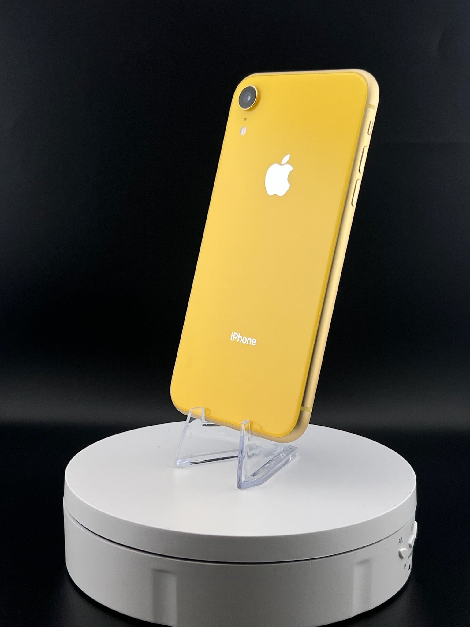 Apple iPhone XR 64GB Unlocked - Yellow