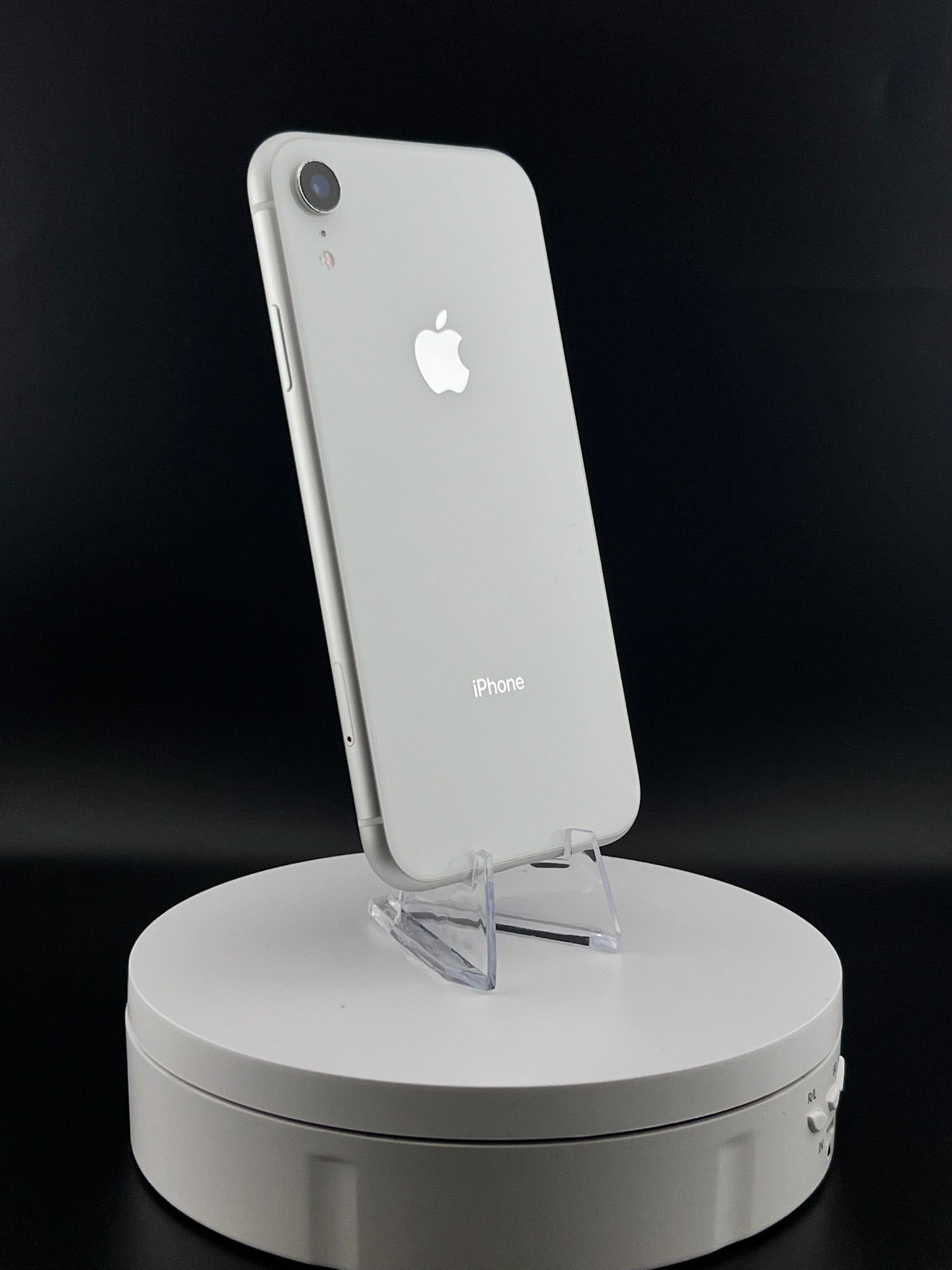Apple iPhone XR 64GB Unlocked - White