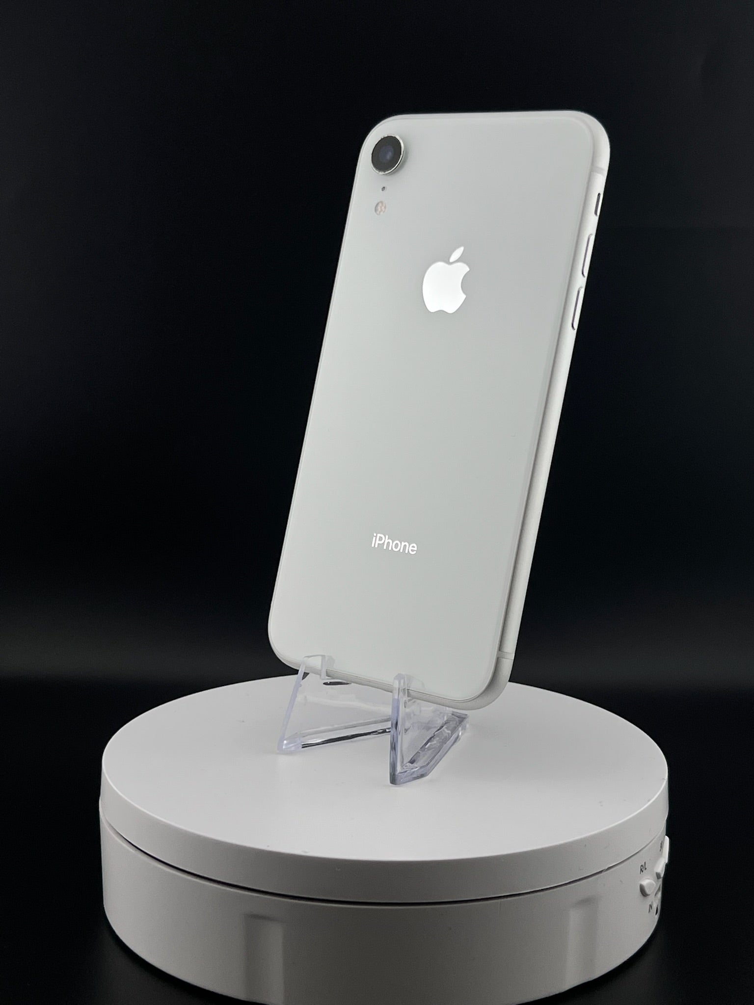 Apple iPhone XR 64GB Unlocked - White